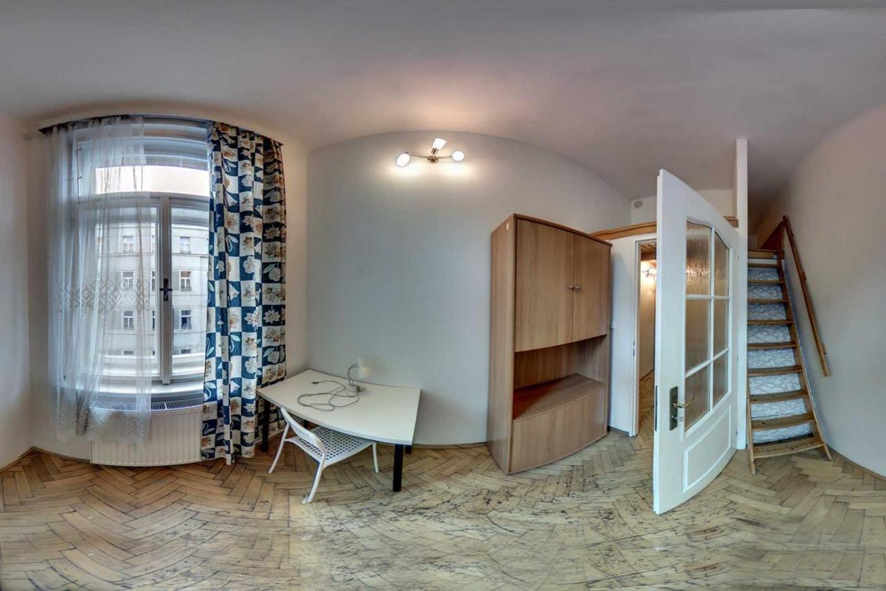 Apartment Lublanska 48 Praga Esterno foto