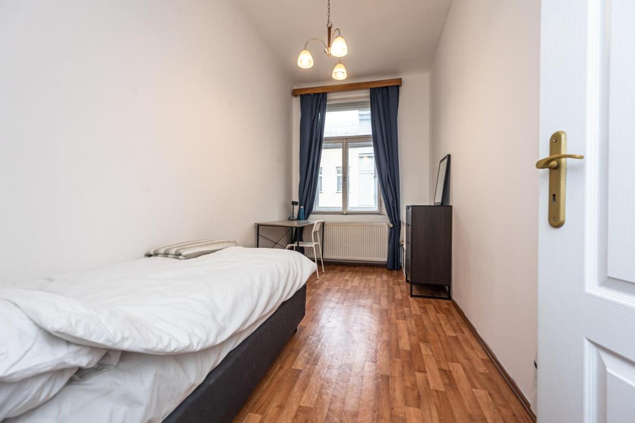 Apartment Lublanska 48 Praga Esterno foto
